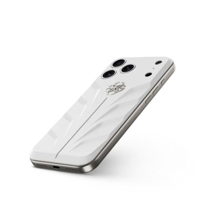 iPhone Case / RSR17 Daytona White - Magnetic Shield